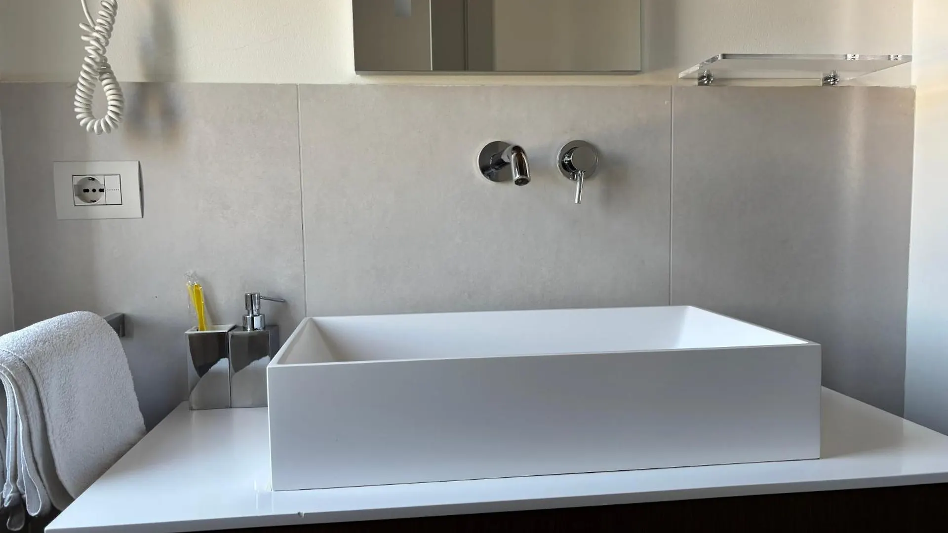 Enjoy Garden - Flavio Baracchini 9 - Rooms ميلان بيت ضيافة